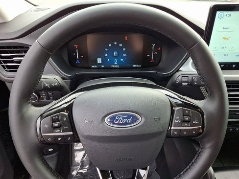 Used 2025 Ford Escape SE image 20