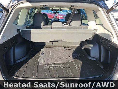 Used 2023 Subaru Forester Premium image 30