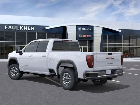 New 2026 GMC Sierra 2500 SLE image 3