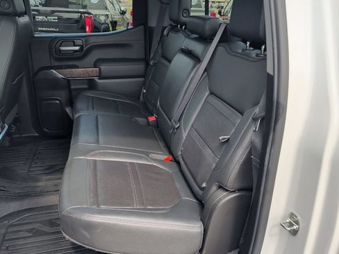 Used 2020 GMC Sierra 1500 Denali w/ Denali Ultimate Package AWD/4WD image 14