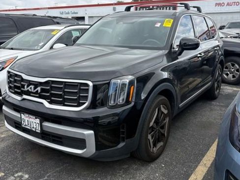 Used 2024 Kia Telluride S w/ S Sunroof Package image 8