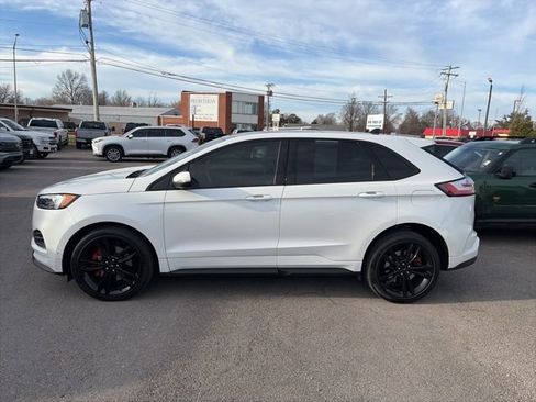 Used 2024 Ford Edge ST w/ Equipment Group 401A AWD/4WD image 3