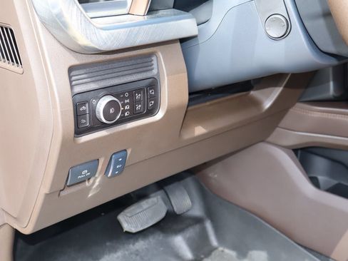 Used 2025 Ford F250 King Ranch w/ FX4 Off-Road Package AWD/4WD image 23