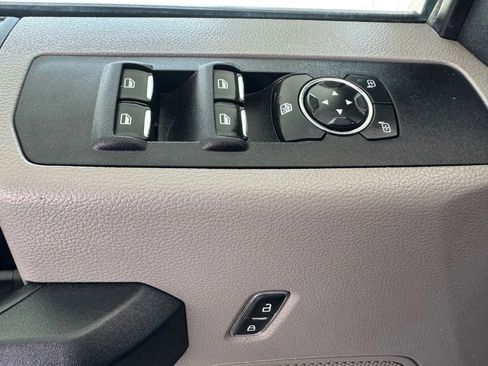 Used 2021 Ford F250 XL w/ Power Equipment Group image 19