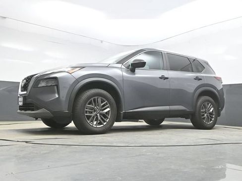 Used 2023 Nissan Rogue S AWD/4WD image 32