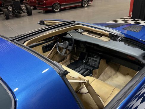 Used 1987 Chevrolet Camaro Z28 image 31