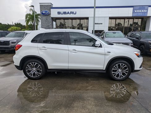Used 2018 Mitsubishi Outlander Sport FWD image 3