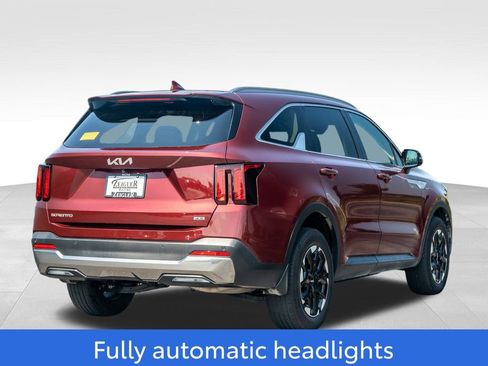 Used 2025 Kia Sorento S w/ Panoramic Sunroof Package image 7