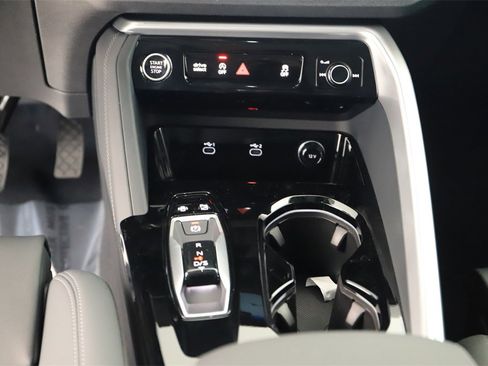 New 2025 Audi Q5 2.0T Premium Plus image 20