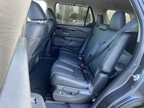 Used 2025 Honda Pilot EX-L image 19