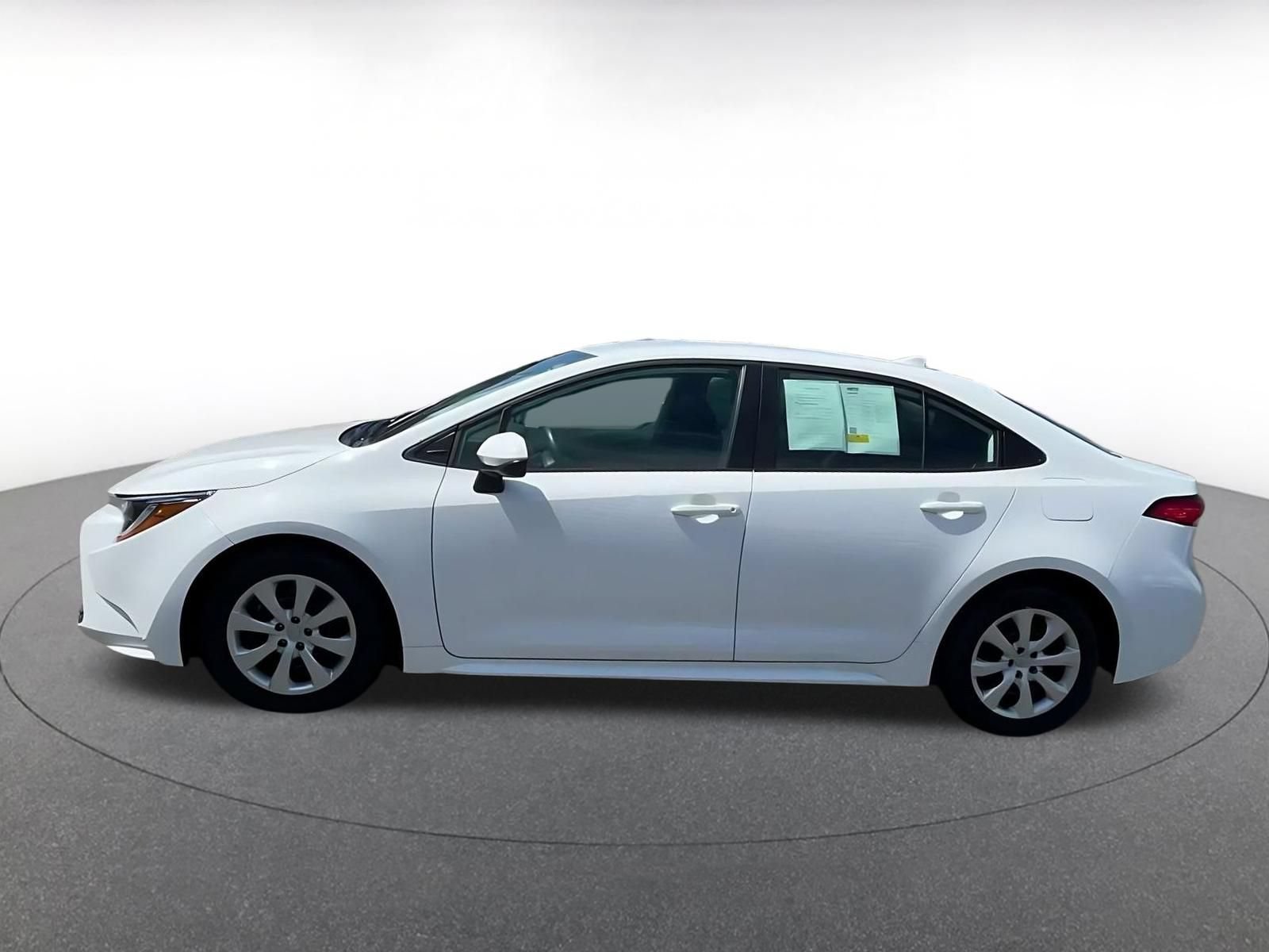 Used 2025 Toyota Corolla LE FWD image 8