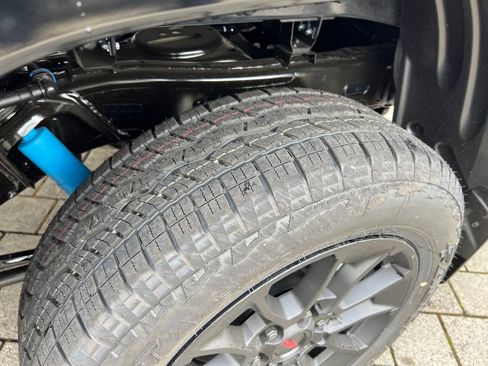 New 2026 Toyota Tundra Limited AWD/4WD image 28