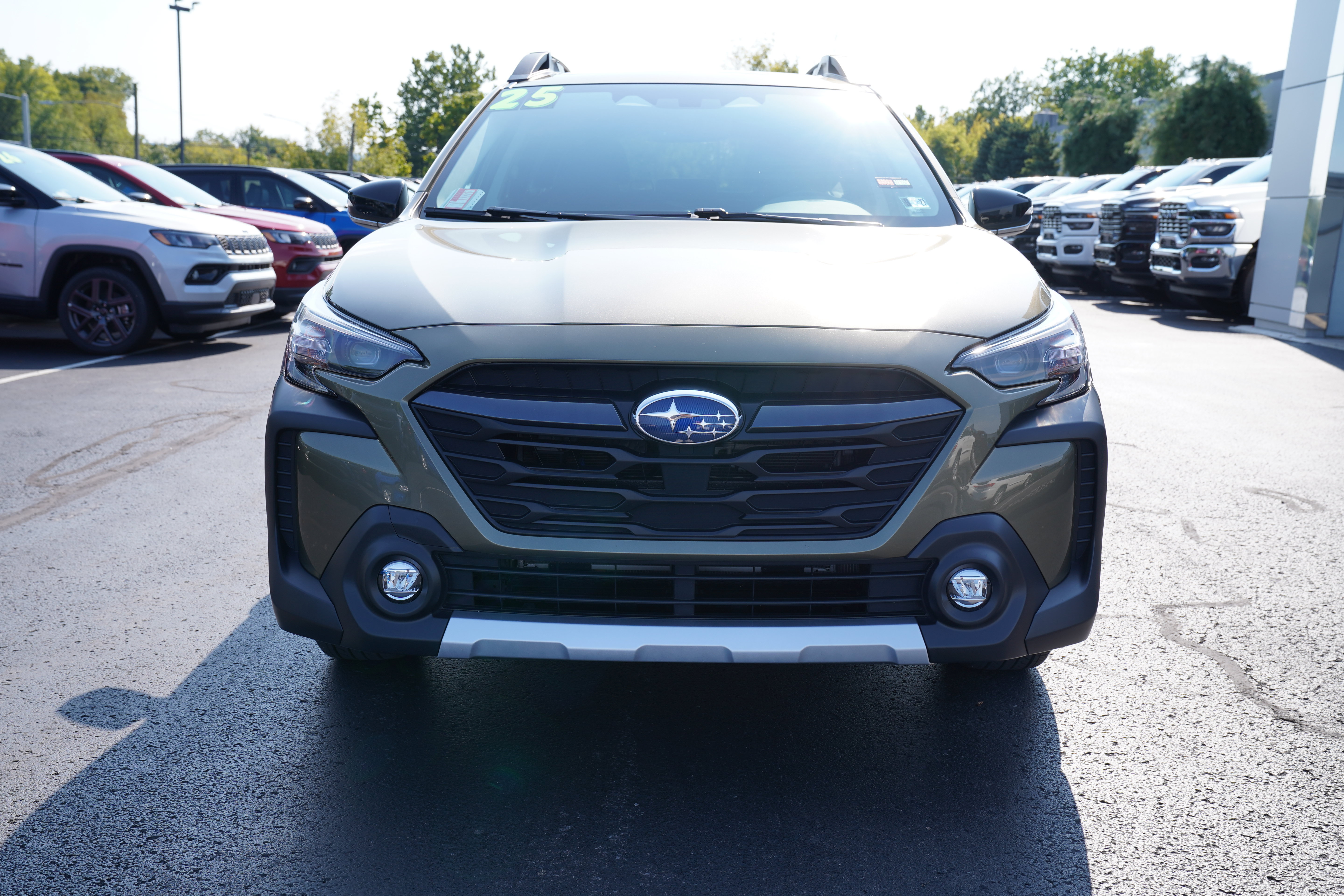 Used 2025 Subaru Outback Limited AWD/4WD image 11
