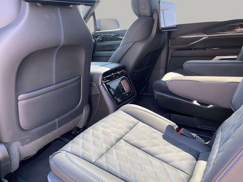 New 2025 Cadillac Escalade IQ Sport 1 w/ LPO, ONYX Package AWD/4WD image 21
