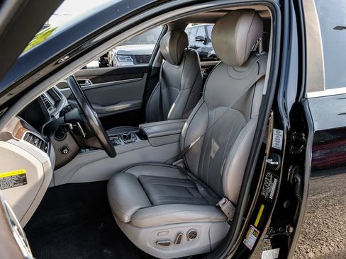 Used 2015 Hyundai Genesis 5.0 w/ Option Group 05 RWD image 32