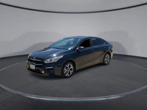 Used 2021 Kia Forte LXS FWD image 4