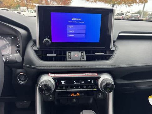 Used 2025 Toyota RAV4 XLE Premium image 20