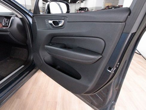 Certified 2023 Volvo XC60 B5 Plus w/ Protection Package Premier image 22