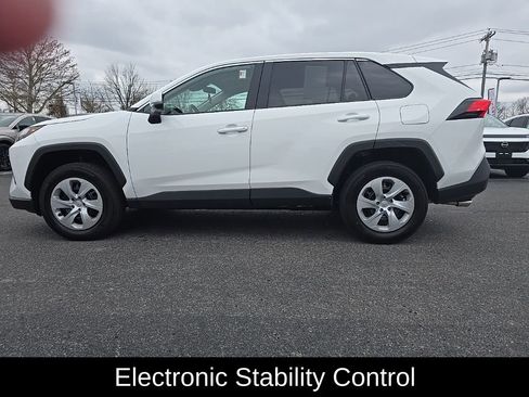 Used 2025 Toyota RAV4 LE image 11