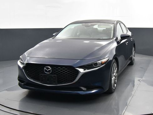 Used 2020 MAZDA MAZDA3 AWD Sedan w/ Premium Package image 6