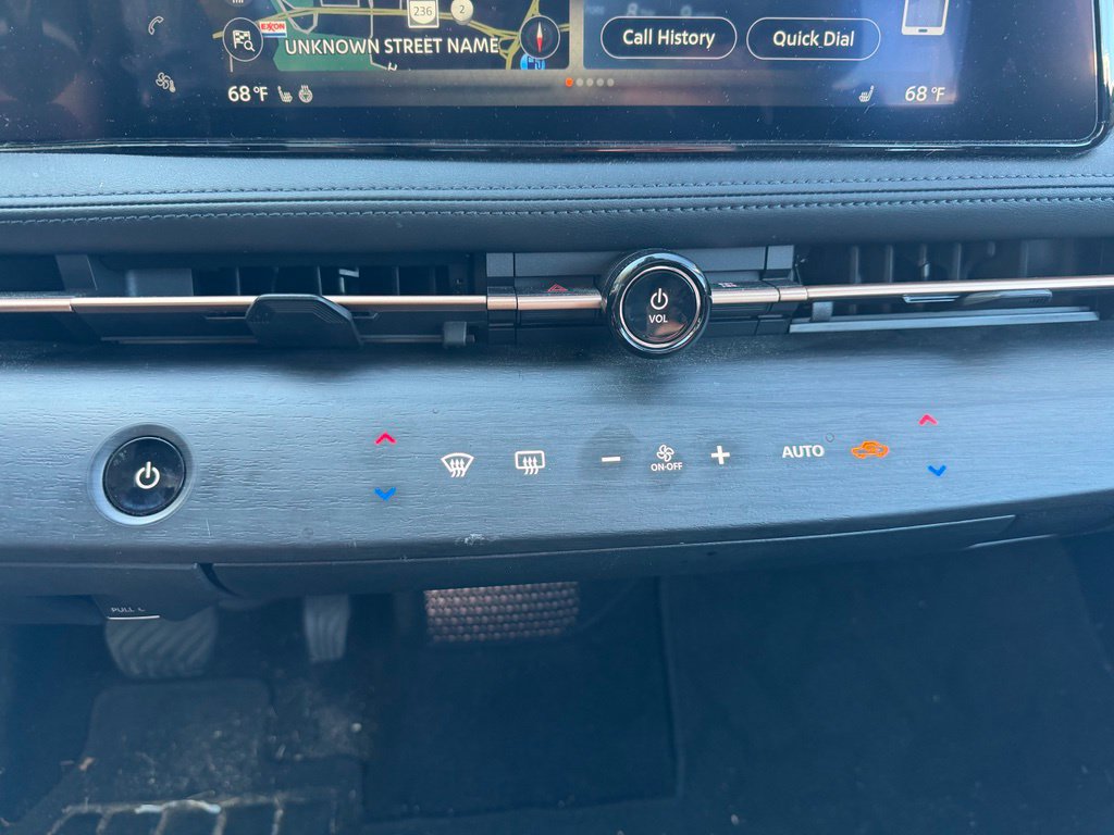 Used 2023 Nissan Ariya AWD image 10