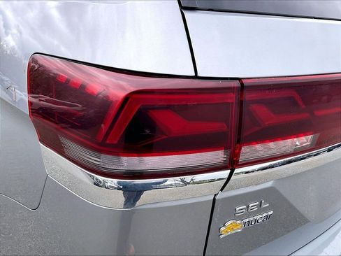 Used 2024 Volkswagen Atlas SEL Premium R-Line AWD/4WD image 33