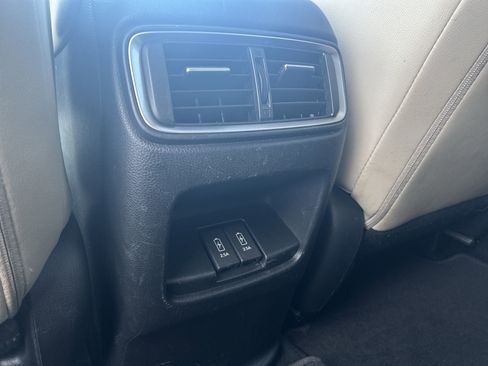 Certified 2017 Honda CR-V Touring image 28