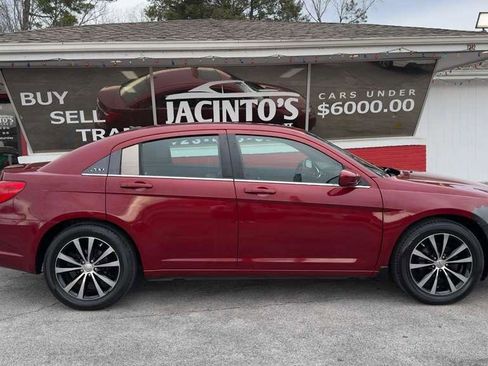 Used 2014 Chrysler 200 Limited w/ Sun/Sound Group image 5