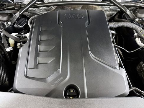 Used 2025 Audi Q5 Premium Plus w/ Premium Plus AWD/4WD image 22