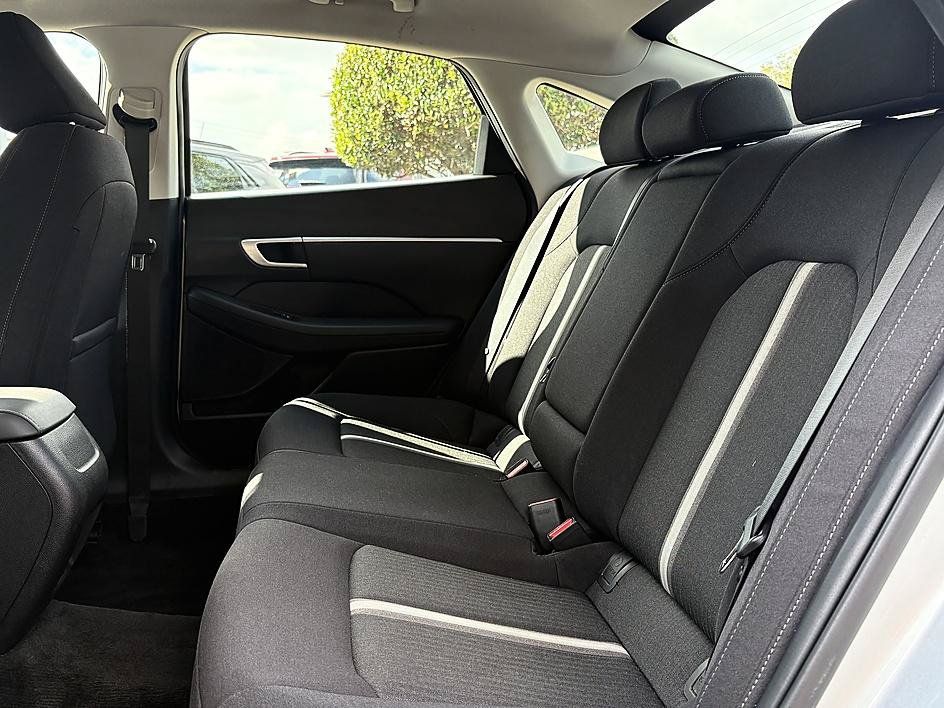 Used 2025 Hyundai Sonata SEL FWD image 10