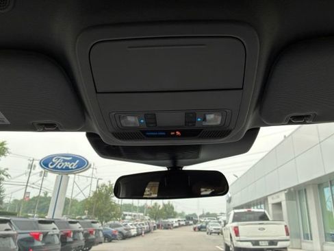 Certified 2023 Ford Explorer XLT w/ Equipment Group 202A AWD/4WD image 18