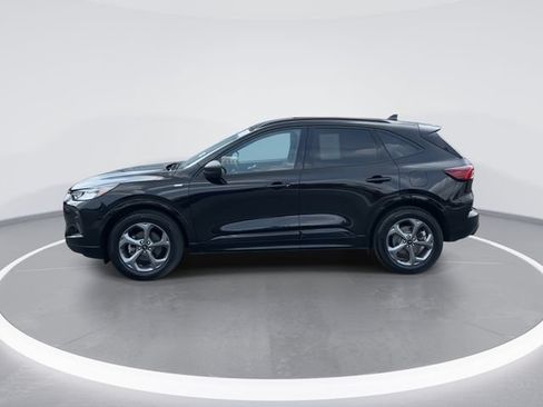 Used 2023 Ford Escape ST-Line w/ Tech Pack #1 AWD/4WD image 4