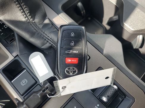 Used 2024 Toyota Land Cruiser image 30