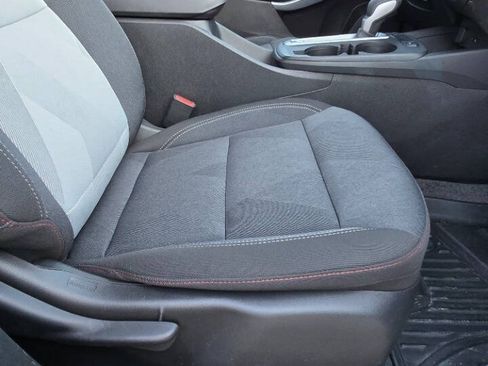 Used 2025 Chevrolet Trax LS w/ LS Convenience Package FWD image 26