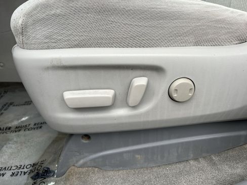 Used 2012 Toyota Sienna LE FWD image 14