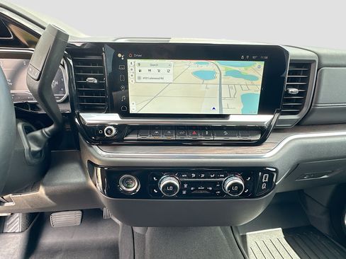 Used 2024 GMC Sierra 1500 SLT w/ X31 Off-Road Package image 35