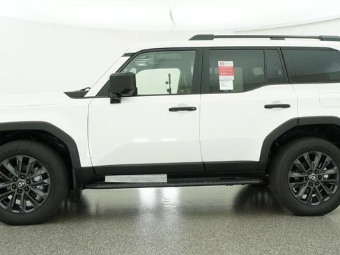 New 2026 Toyota Land Cruiser AWD/4WD image 7