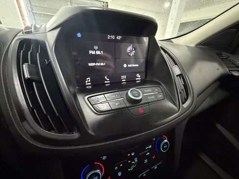 Used 2017 Ford Escape SE w/ Equipment Group 201A AWD/4WD image 27