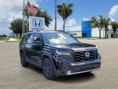 Used 2025 Honda Pilot TrailSport