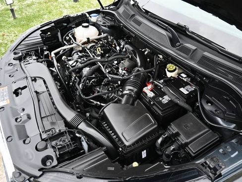 Used 2022 Lincoln Corsair Reserve w/ Equipment Group 201A image 16