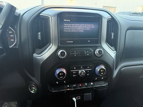 Used 2019 GMC Sierra 1500 SLE w/ SLE Value Package image 24