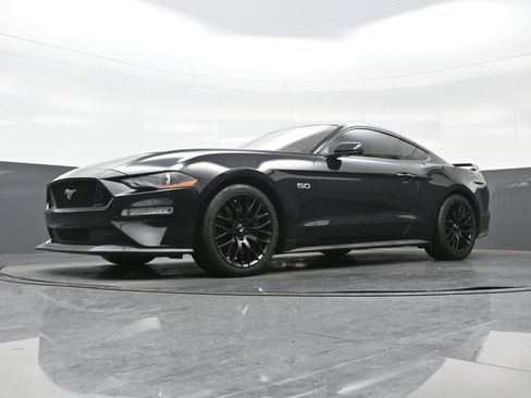 Used 2019 Ford Mustang GT Premium w/ GT Performance Package RWD image 29