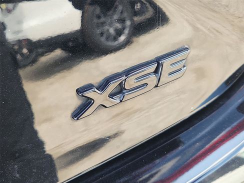 Used 2026 Toyota Camry XSE w/ Premium Package FWD image 32