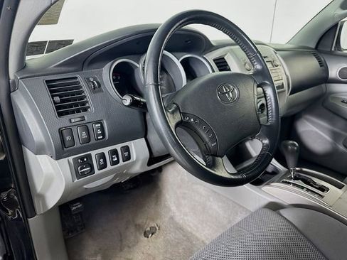 Used 2010 Toyota Tacoma 4x4 Double Cab image 12