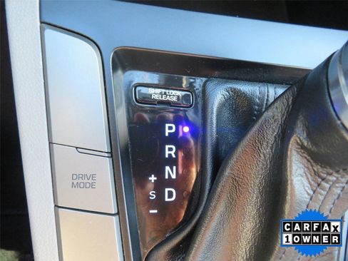 Used 2020 Hyundai Elantra SEL image 29