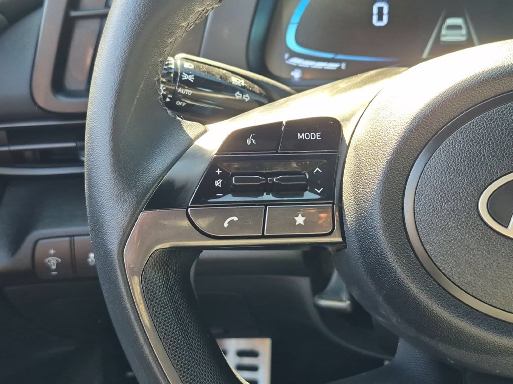 Used 2026 Hyundai Elantra Sport FWD image 21