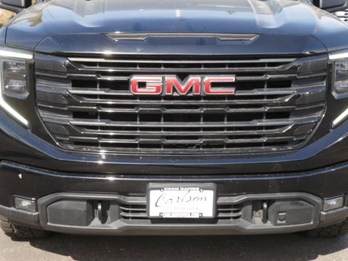 Used 2022 GMC Sierra 1500 Elevation w/ Preferred Package image 9