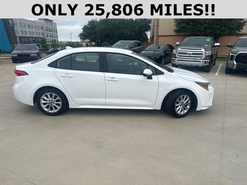Certified 2022 Toyota Corolla LE w/ LE Convenience Package FWD image 2