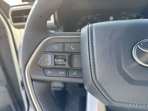 New 2025 Toyota Tacoma TRD Off-Road image 28