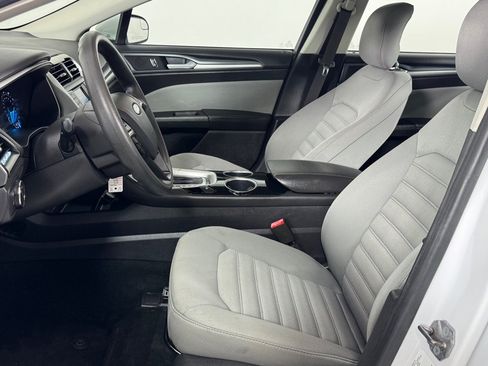 Used 2013 Ford Fusion S FWD image 11